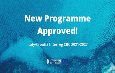 Con Decisione di esecuzione C(2022) 5935 del 10/08/2022 la Commissione europea ha approvato il programma Interreg Italia-Croazia 2021-2027, finanziato dal Fondo Europeo di Sviluppo Regionale nell'ambito dell'obiettivo “Cooperazione Territoriale Europea”. 216 Milioni di Euro le risorse complessive.